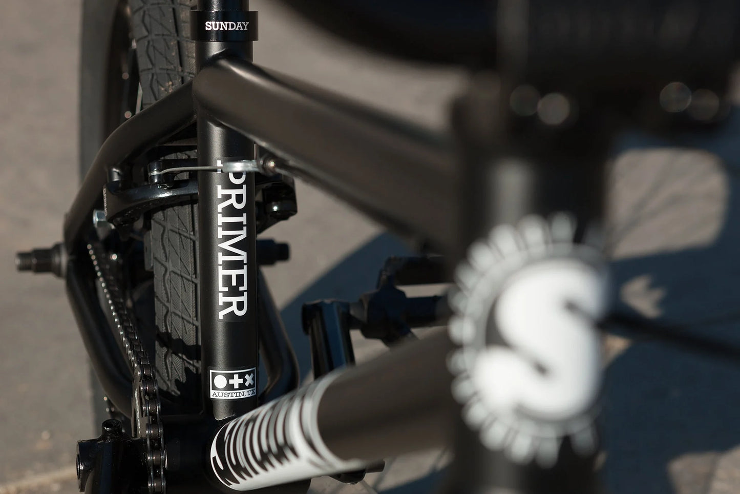 BIKE, SUNDAY PRIMER 18" - GLOSS BLACK