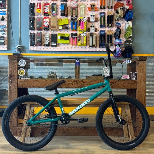 SUNDAY Primer 20 tt - Gloss Billiard Green