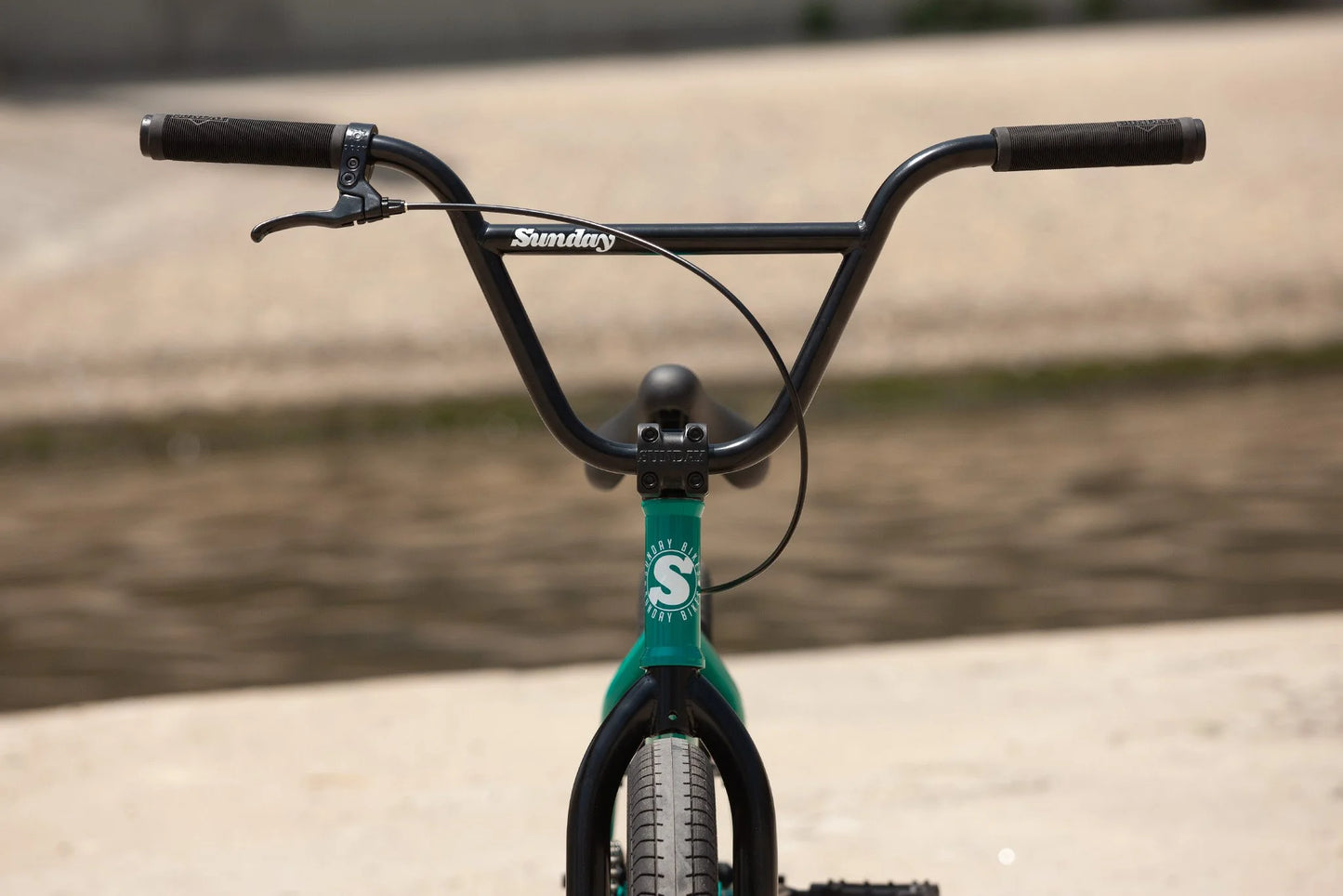 SUNDAY Primer 20 tt - Gloss Billiard Green
